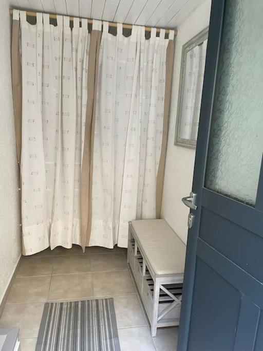 Tiny Paradise - 2 Bedrooms Apartment Montigny-sur-Loing Exterior photo