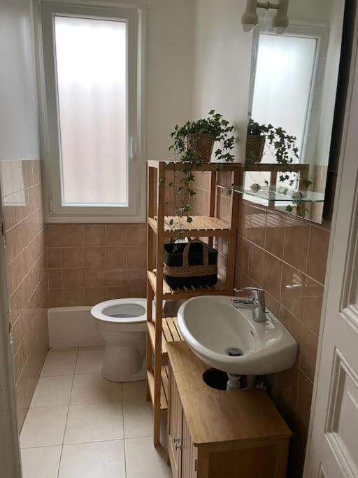 Tiny Paradise - 2 Bedrooms Apartment Montigny-sur-Loing Exterior photo